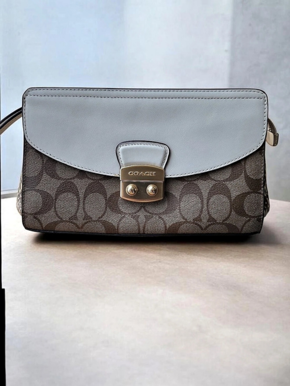 Coach Signature Flap Clutch Wristlet In Brown & Ivory With Burgundy Lining